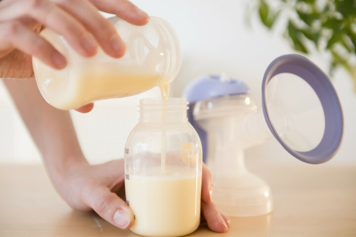 رأي الخبراء: هل يجب تعقيم زجاجة الرضاعة؟