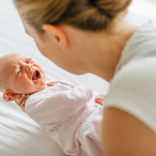 عندما يكون البكاء ملازمًا للألم