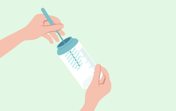 6) تخلصي من الحليب المتبقي في زجاجة الإرضاع، ونظِّفي زجاجة الإرضاع جيدًا من أجل الاستخدام التالي.
