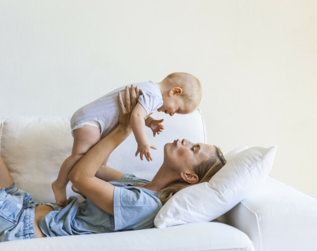 الكلمات الأولى للطفل