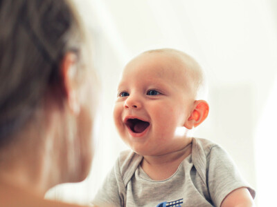 Les premiers mots de bébé